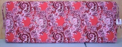 (1) Cojín de banco de patio exterior ~ Bandana roja ~ 17 x 46 x 3 **NUEVO** Foto 1 de 2