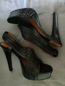 Sandalia Diane Von Furstenberg Cuero Negro Corte Láser Plataforma Cruzada Eslinga 7M - Imagen 1 de 12