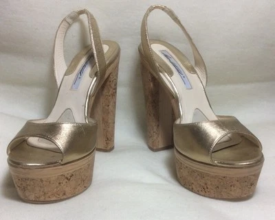 Brian Atwood $885 金色皮革 Gaynor 平台表带吊带适合 7.5 二手状况完好 — 第 1/4 张图片