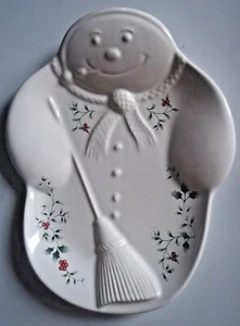 PFALTZGRAFF Winterberry Snowman Cookie Holiday Plate / Platter EMBOSSED FEATURES - Picture 1 of 6