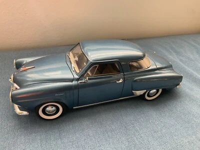 STUDEBAKER CHAMPION 1950 BLUE 1:18 Modellino Auto - Immagine 1 di 4
