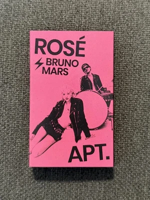 Rose & Bruno Mars - APT. (Single) / Audio Cassette - Imagem 1 de 2