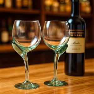 Set of 2 Unique Hand-blown Ngwenya Wine Glasses South Africa Crooked Stem 400ml - Bild 1 von 4