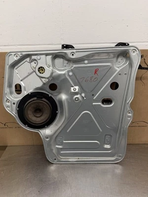 Vw Transporter T5 Front Right Driver Side Electric Window Regulator 7H2837730 - Image 1 of 4