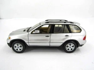 BMW X5 1:18 Diecast by Motormax – NO 73105 – SUV – Silver - Picture 1 of 6