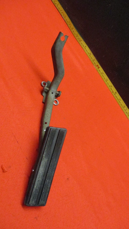 1977-1979 LINCOLN CONTINENTAL GAS PEDAL - Image 1 of 4