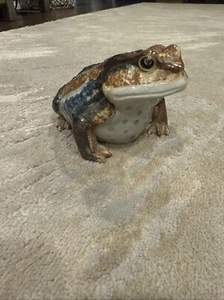 19th Century Japanese Porcelain Model of a Frog Edo Period Excellent Condition - Picture 1 of 13