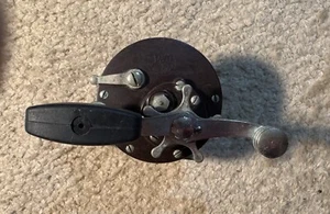 Penn No. 85 Vintage Saltwater Baitcasting Fishing Reel - Picture 1 of 5