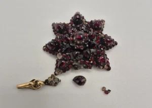 Antique garnet flower pendant for restoration project 375 gold clasp - Picture 1 of 7