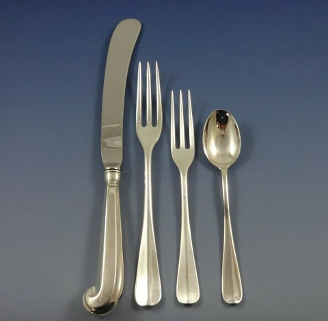 Queen Anne Williamsburg by Stieff Sterling Silver Dinner Flatware Set 32 Pcs Cover