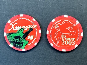 A Pair of - Hard Rock Hotel/Casino - Las Vegas $5 Chips - Christmas 2003 - Picture 1 of 1