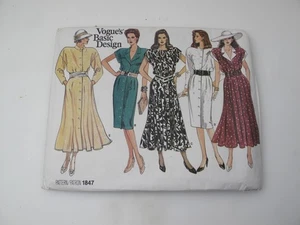 Vogue Basic Design 1847 Damengröße 8-12 Kleid ungeschnittenes Muster 1987 (C) - Bild 1 von 6