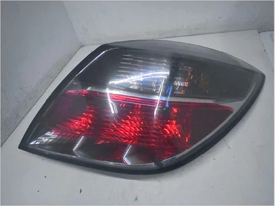 Feu arrière droit occasion OPEL ASTRA III Phase 2 - 1.7 CDTI 100ch - - Imagen 1 de 3