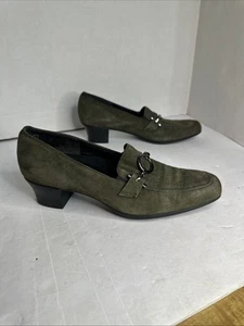 Munro American Vintage Green Suede Loafers Metallic Buckle Heel 7.5 N - Picture 1 of 11