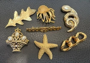 Lot Of 7 Vintage 80’s 90’s Era Chunky Couture Runway Brooch Pins 1 Trifari - Picture 1 of 11