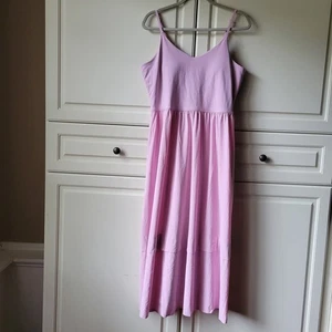 Athleta Elation Hybrid-Kleid mit V-Ausschnitt Midi-Länge rosa Gr. L Taschen  - Bild 1 von 9