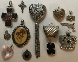 Pendants Focals costume jewelry to wear or for Crafts Silver Gold Tone - Picture 1 of 12