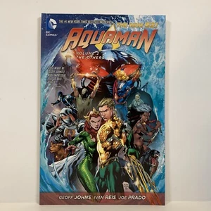 DC Comics Aquaman Vol. 2: Die Anderen (Die neue 52) - Taschenbuch von Johns, Geoff - Bild 1 von 4