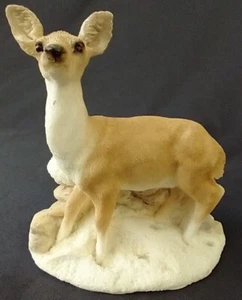  Stone Critters White Tail Doe Vintage 1995 Deer in Snow by Stone Fence SC-699 - Picture 1 of 7