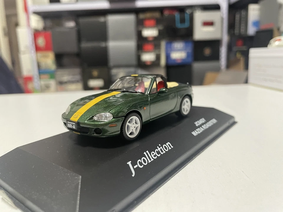 Modelo de coche 1:43 JC kyosho Mazda MX-5 Roadster NR-A MIATA  Foto 1 de 4