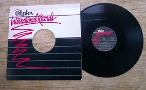 CUCA - YOUNG LOVE 12" 1988 ALPHA INTL (BOOGIE, SOUL) - Bild 1 von 2