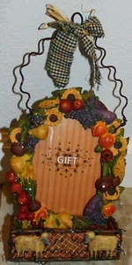 3-D Farm-sheep/garden vegetables/fruit 3.5x5" Photo/Picture Frame-New w/shelf - Bild 1 von 3