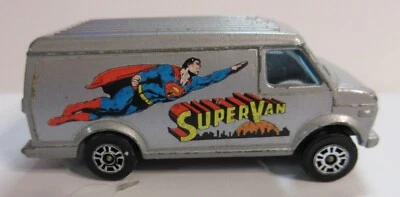 复古 Corgi 青少年/超人银色 Supervan 二手 — 第 1/4 张图片