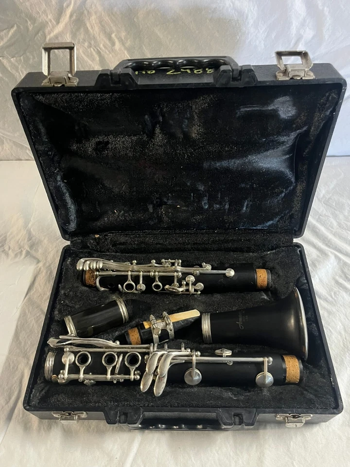 复古 Armstrong Elkhart 美国 4001 单簧管 带保护壳和配件 — 第 1/4 张图片