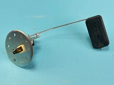 Unidad de envío de tanque de combustible de gasolina Toyota Crown Wagon Van S50 RS56 genuina nueva de stock Foto 1 de 4