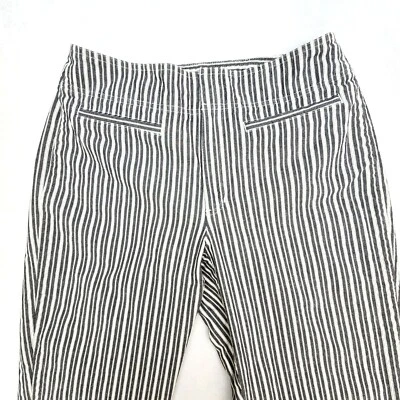 Pantalones de mezclilla informales cortos de algodón a rayas grises talla 12 MICHAELA Liz Claiborne Foto 1 de 4