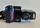 Nikon Coolpix 950 Digital Camera Zoom Nikkor 7-21mm 1:2.6 - 4