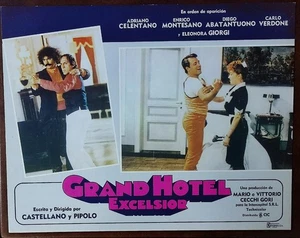 Carlo Verdone shows his muscles GRAND HOTEL EXCELSIOR org 1982 Lobby Card 11811 - Picture 1 of 1