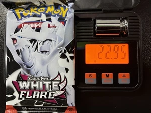 Pokemon White Flare Englisch Booster Pack Sealed 22,95g 3,72mm - Bild 1 von 6