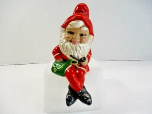 1980 Garden GNOME Hobbyist Ceramic Sitting Shelf Sitter Leprechaun w Pipe 5" Vtg - Picture 1 of 11