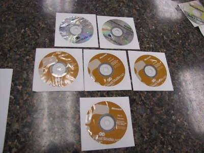 Microsoft Visual Studio .NET Academic 2002 -6 Discs - Image 1 of 4