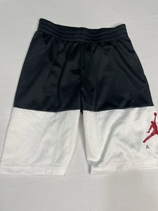 Air Jordan Shorts Youth Medium 10-12 Black White Jumpman Mesh Nike - Picture 1 of 13