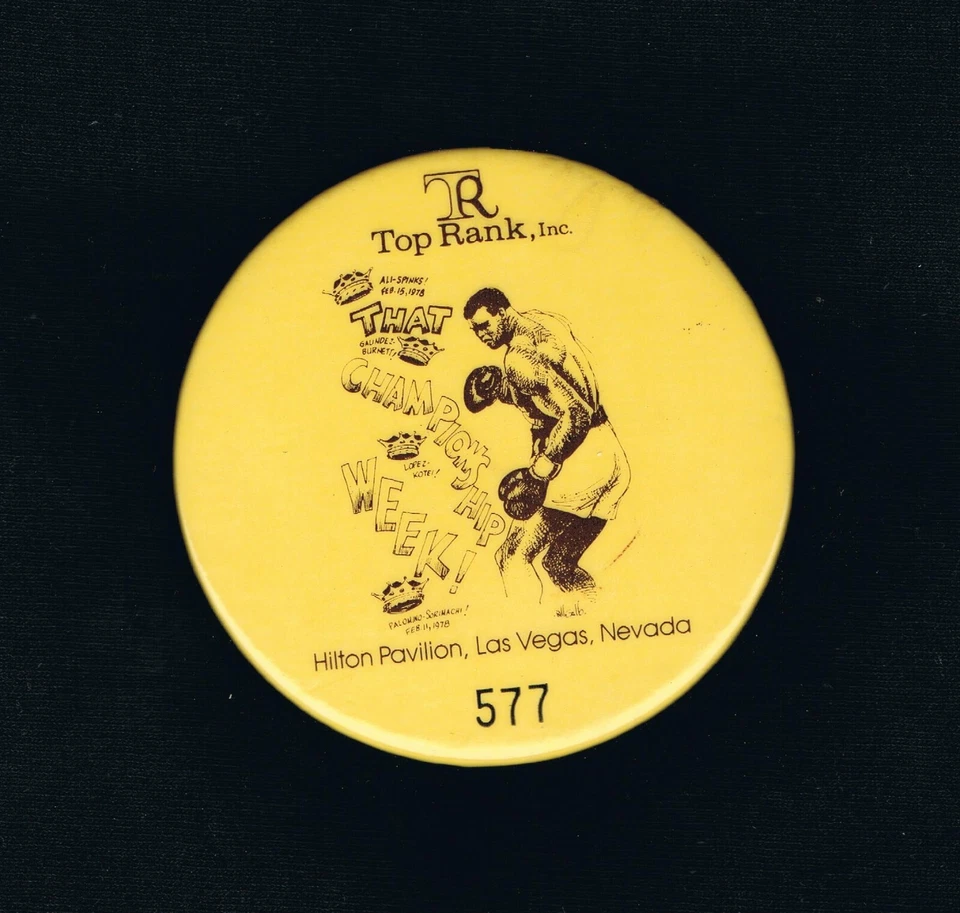 VERY RARE 1978 MUHAMMAD ALI LEON SPINKS I onsite boxing pinback button boxer pin - Image 1 of 1
