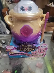 Caldero de niebla mágico interactivo Magic Mixies NUEVO EN CAJA haz tu mascota - Imagen 1 de 13