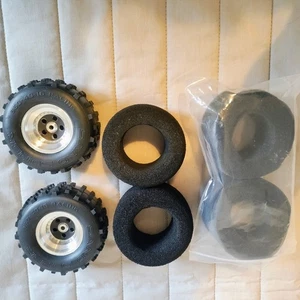 NEU Kyosho Tomahawk Hinterräder + Reifen vorgeklebte Hartmischungseinlagen + EXTRAS - Bild 1 von 1