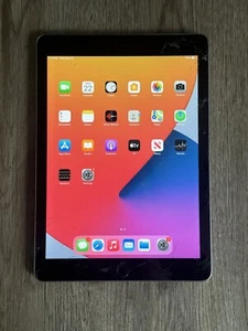 Apple iPad 6th Generation A1893 32GB Cracked Screen For Repair - Picture 1 of 2