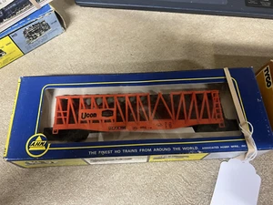 USED AHM HO Scale Container Carrier Union Carbide UCPX #796 - Picture 1 of 1