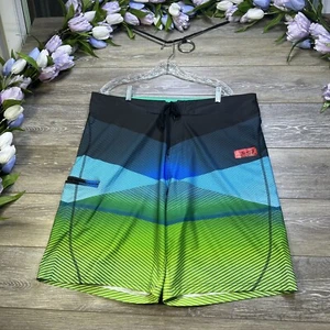 Burnside Shorts Size 38 Swim Trunks Hybrid Wet Dry Wax Comb Zip Pocket Men’s NEW - Picture 1 of 13