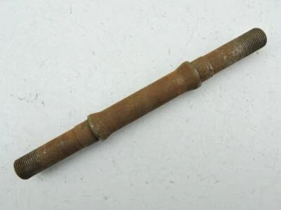 Eje trasero NOS 37-1505 Triumph T20 200 Tiger Cub - Superficie oxidada 504br Foto 1 de 3