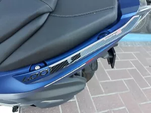 2 ADESIVI 3D PROTEZIONE MANIGLIE compatibili per kymco XCITING S 400 2018-2023 - Foto 1 di 4