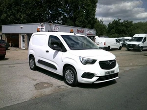Vauxhall Combo SPORTIVE,2019,69 REG,WHITE,ONLY 77k,1 OWNER,VERY CLEAN VAN - Picture 1 of 12