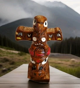 Edmund Wolf Jr Designs Totem Poll Carving Hand Painted Sculpture Animals Canada  - Picture 1 of 11