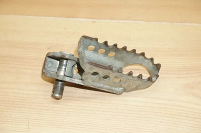 Pedal de pie izquierdo Yamaha WR250Z WR250 WR 250 1991-97 YZ250 250 4DA-27411-00-00 Foto 1 de 4