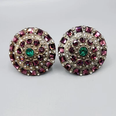 20 世纪 30 年代一对紫色绿色水钻罐金属大号圆形胸针外套别针 — 第 1/4 张图片