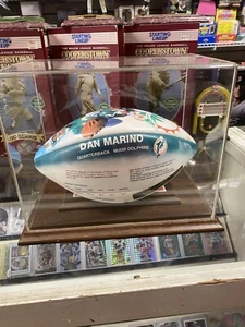 Fútbol americano autografiado por Dan Marino Miami Dolphins con hermosa exhibición FIRMADO - Imagen 1 de 13