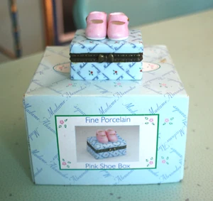 Madame Alexander 1999 Zapatos Rosa Porcelana Fina Caja Baratija Bisagras Caja Original - Imagen 1 de 12